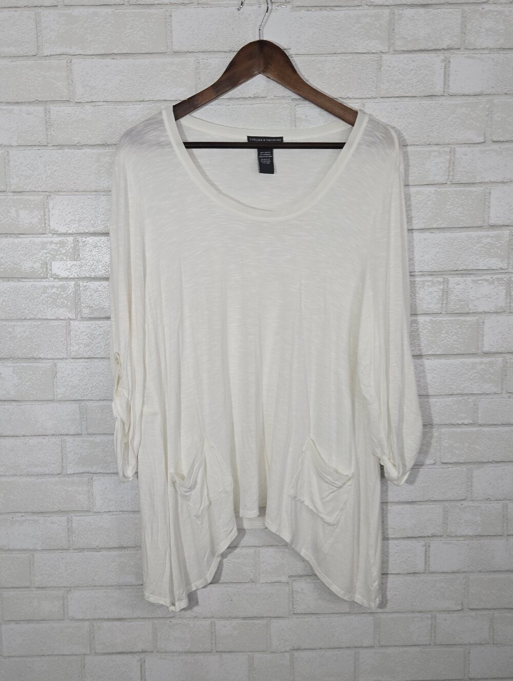 Chelsea & Theodore tunic top